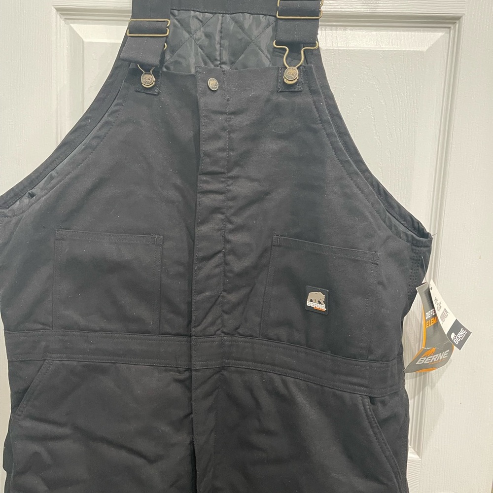 Berne Men's Black Insulated Bib Overalls New With Tag, Size 3Xl tall.